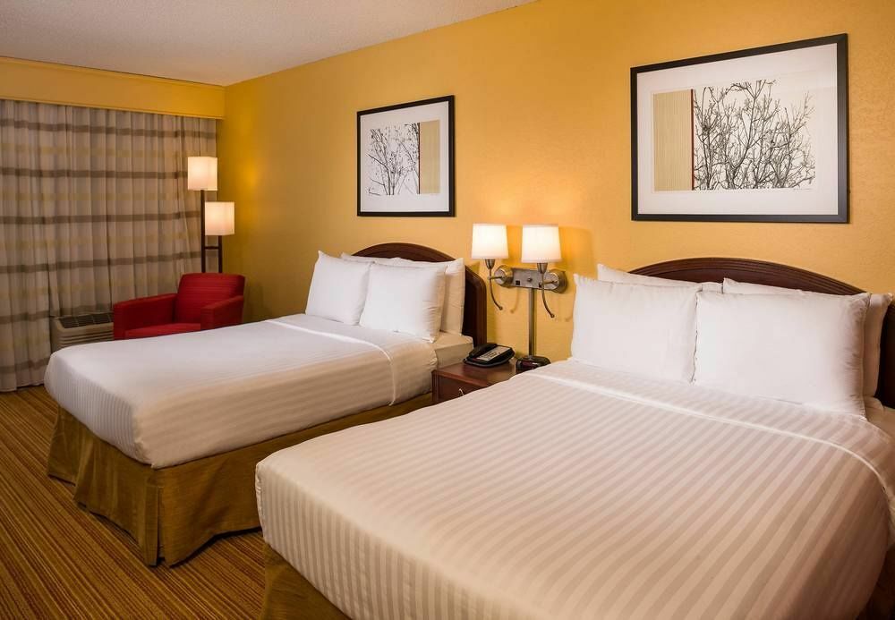 Courtyard By Marriott Fort Lauderdale North/Cypress Creek Екстер'єр фото